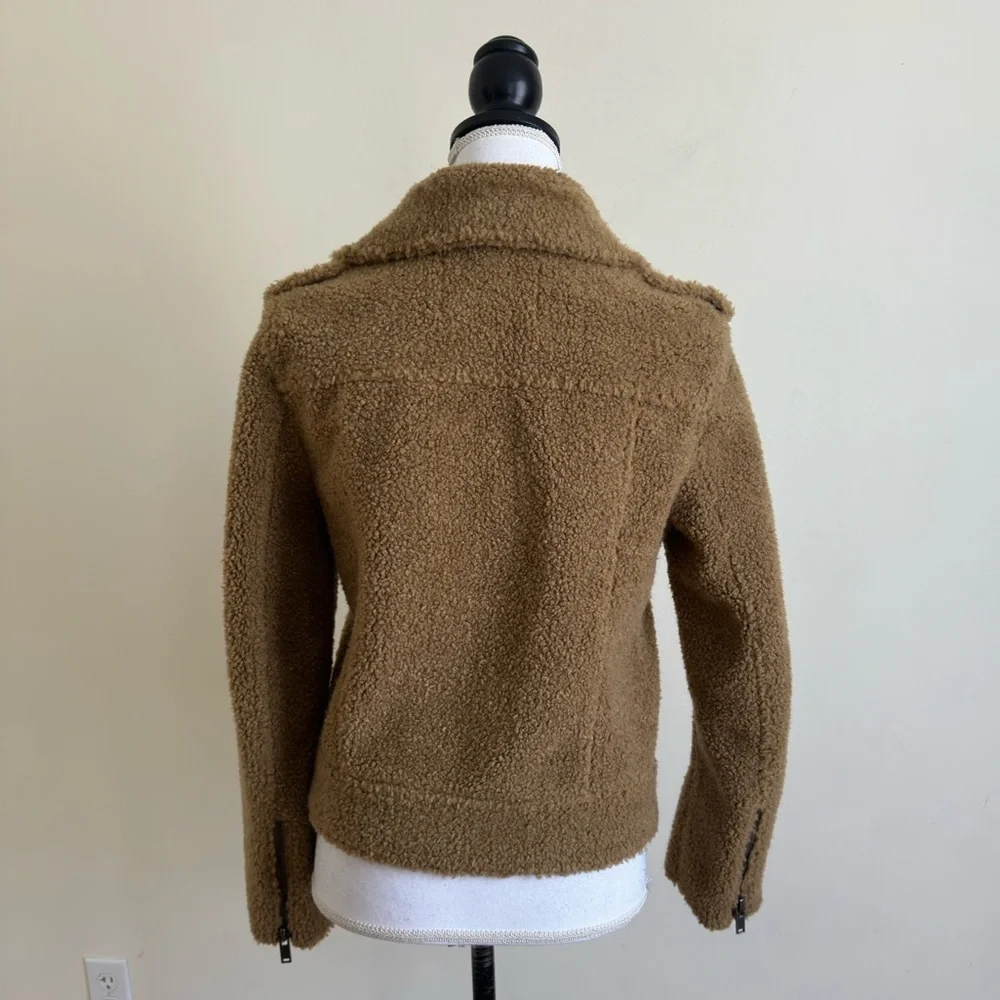Zara woman camel